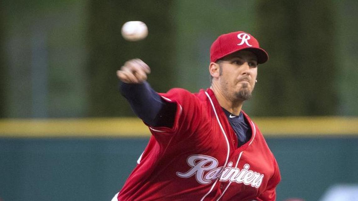 Mariners add depth, bring back right-handed pitcher