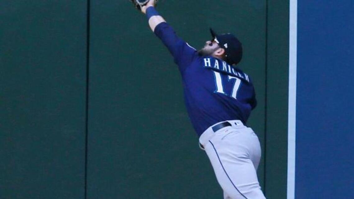 Twins’ early barrage sinks Miranda and the Mariners