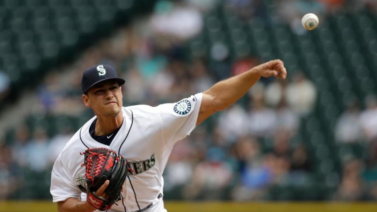 Marco Gonzales pitched four scoreless innings Saturday against Oakland.