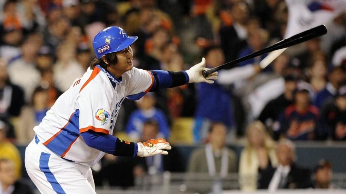 Korean first baseman Dae-Ho Lee agreed to a minor-league deal with the Mariners earlier this month because he saw it as his best opportunity to play in the big leagues.