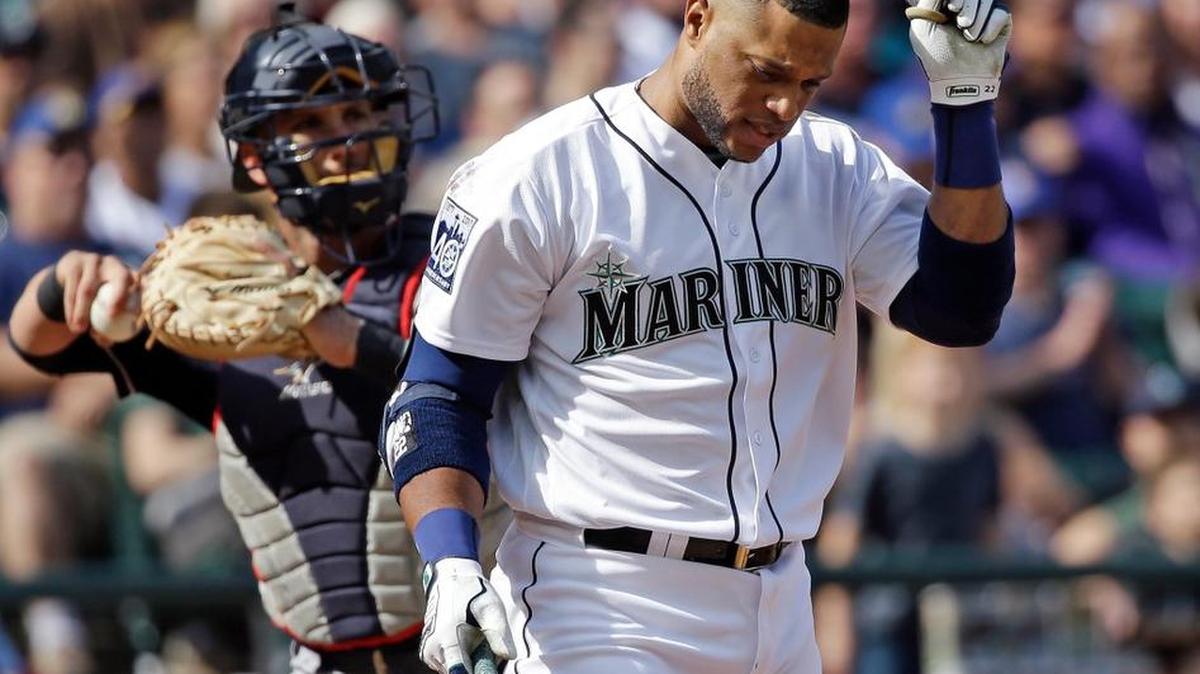 It was a bad day Saturday for Robinson Cano and the Mariners.