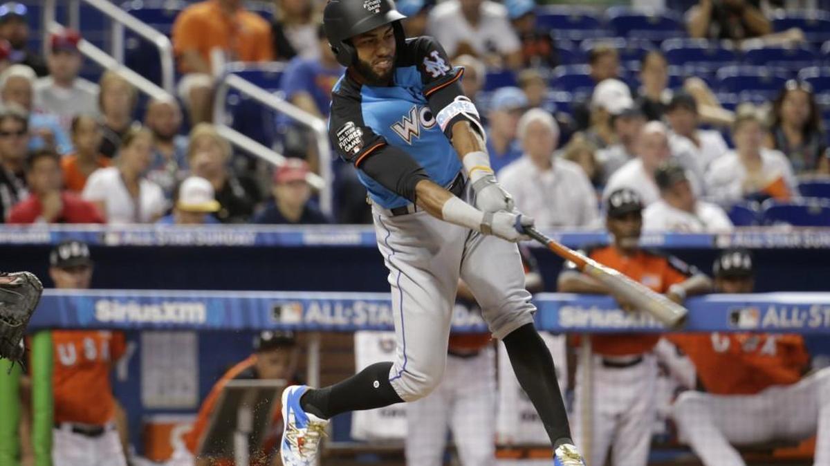 Shortstop Amed Rosario, one of the New York Mets’ top prospects, bats during the first inning of the All-Star Futures game on Sunday.