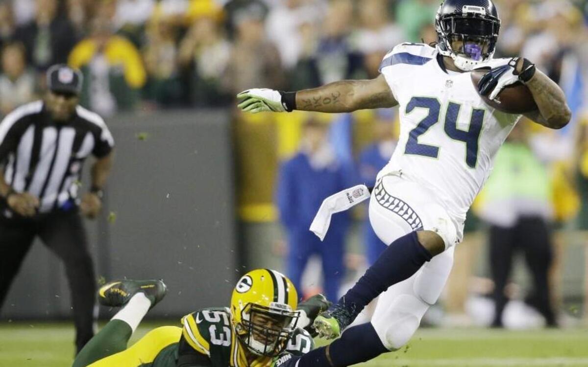Seahawks running back Marshawn Lynch could make his long-awaited return against the Green Bay Packers in the playoffs next weekend.