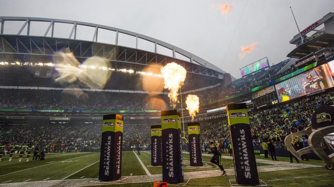 Strange new world for Seahawks: Underdogs at home