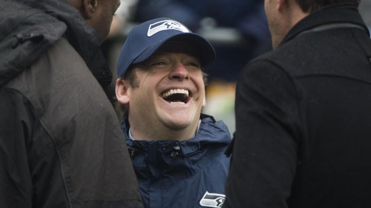 Seahawks general manager John Schneider did it again, trading his first-round draft pick for the seventh consecutive draft. But he's still in round one, down to 27, and he got a third- and sixth-round pick from Green Bay.