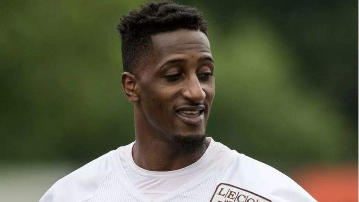 The Seahawks on Sunday claimed off waivers rookie cornerback Simeon Thomas from the Cleveland Browns. Thomas fits the prototype of coach Pete Carroll’s Seattle cornerbacks; he’s 6 feet 3 inches tall with 35-inch arms.