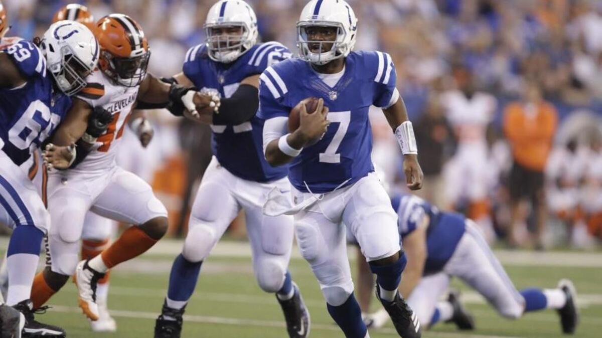 Indianapolis Colts quarterback Jacoby Brissett (7) runs against the Cleveland Browns on Sunday during the Colts’ 31-28 victory.