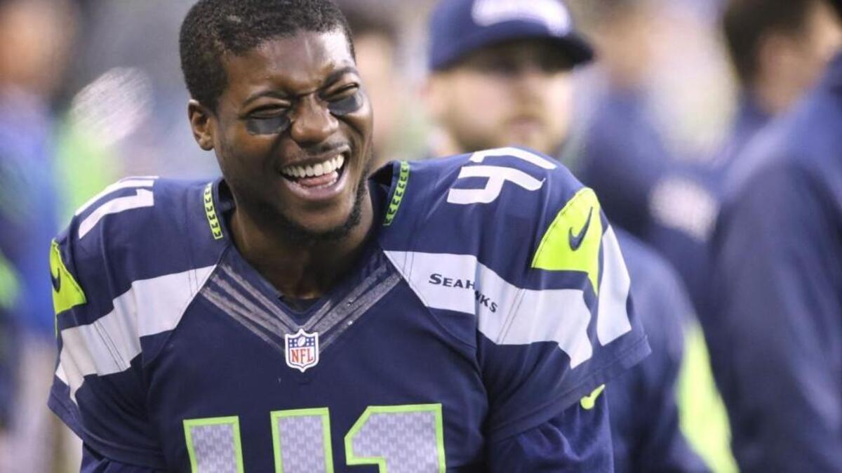 The Seahawks on Tuesday brought 30-year-old cornerback Byron Maxwell on a one-year contract. Maxwell returned to Seattle last fall after almost years away. Seattle’s starter in the 2013 and ‘14 seasons said he liked to believe he’s still in his prime after three lost seasons in Philadelphia and Miami.