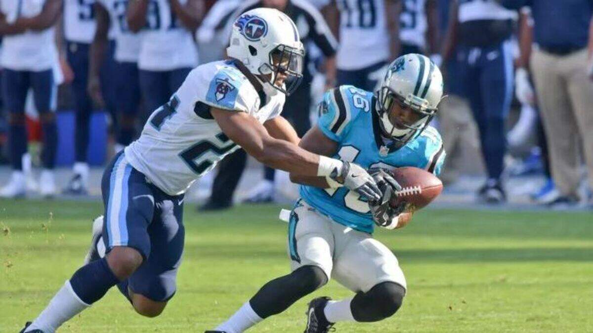 The Seahawks on Tuesday signed former Tennessee Titans cornerback Kalan Reed (left) onto the active roster and released linebacker Emmanuel Ellerbee. Reed, a seventh-round draft choice in 2016 by the Titans, played seven games for them over the ’16 and ’17 seasons.
