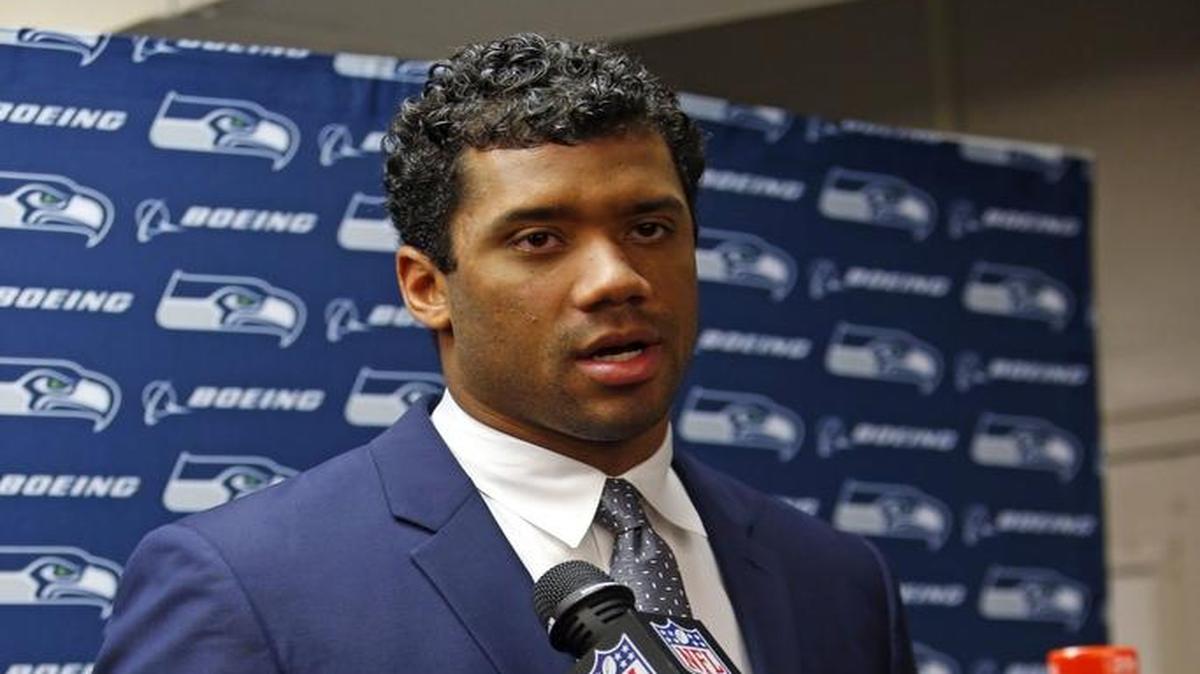 Seahawks quarterback Russell Wilson wants to see an arena built to lure an NBA team to Seattle.