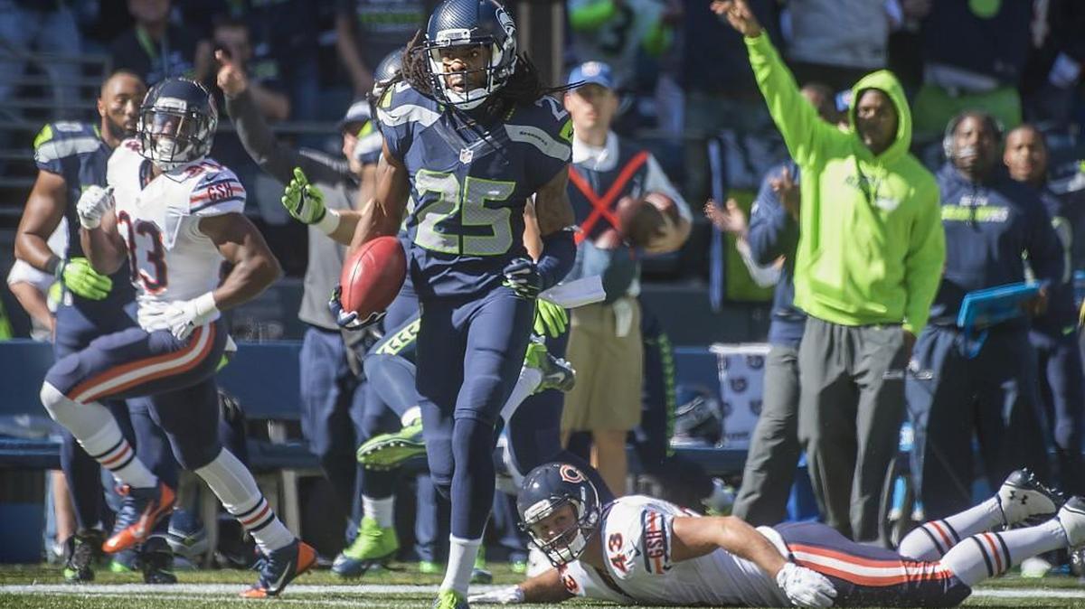 
Seahawks cornerback Richard Sherman breaks loose on a misdirection punt return for 64 yards, setting up the Seahawks’ first score Sunday against the Chicago Bears.
