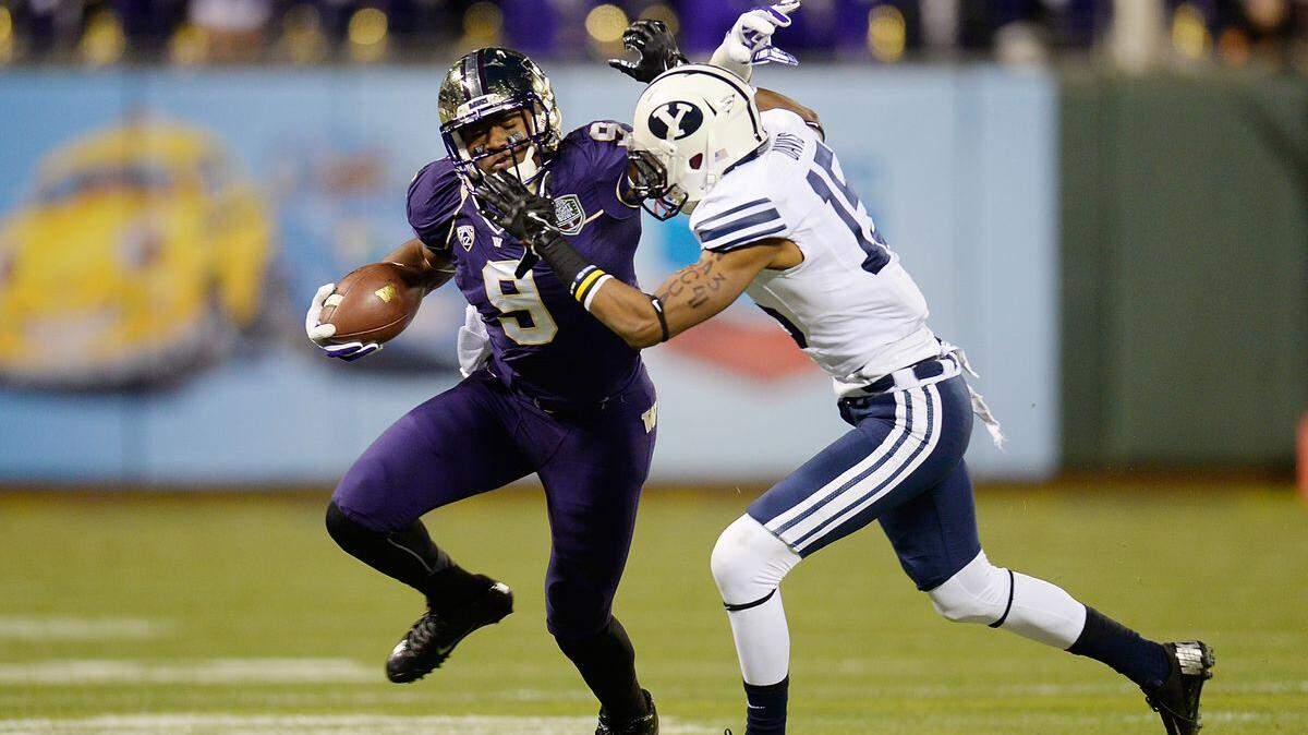 Former University of Washington and Mississippi transfer wide receiver Damore'ea Stringfellow--here in his final game for the Huskies, the 2013 Kraft Fight Hunger Bowl against Brigham Young in San Francisco--impressed the Seahawks as a tryout player in this past weekend's rookie minicamp.