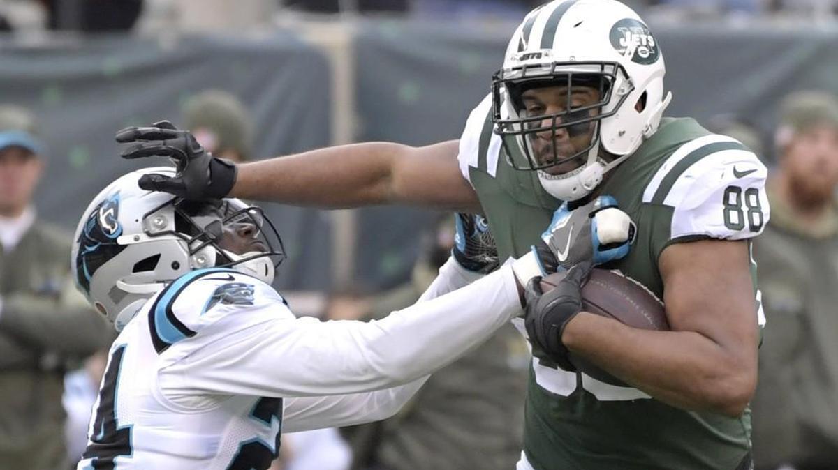 Former New York Jets and University of Washington star tight end Austin Seferian-Jenkins had been charged with fourth-degree assault for allegedly beating up his ex-girlfriend in Pierce County.