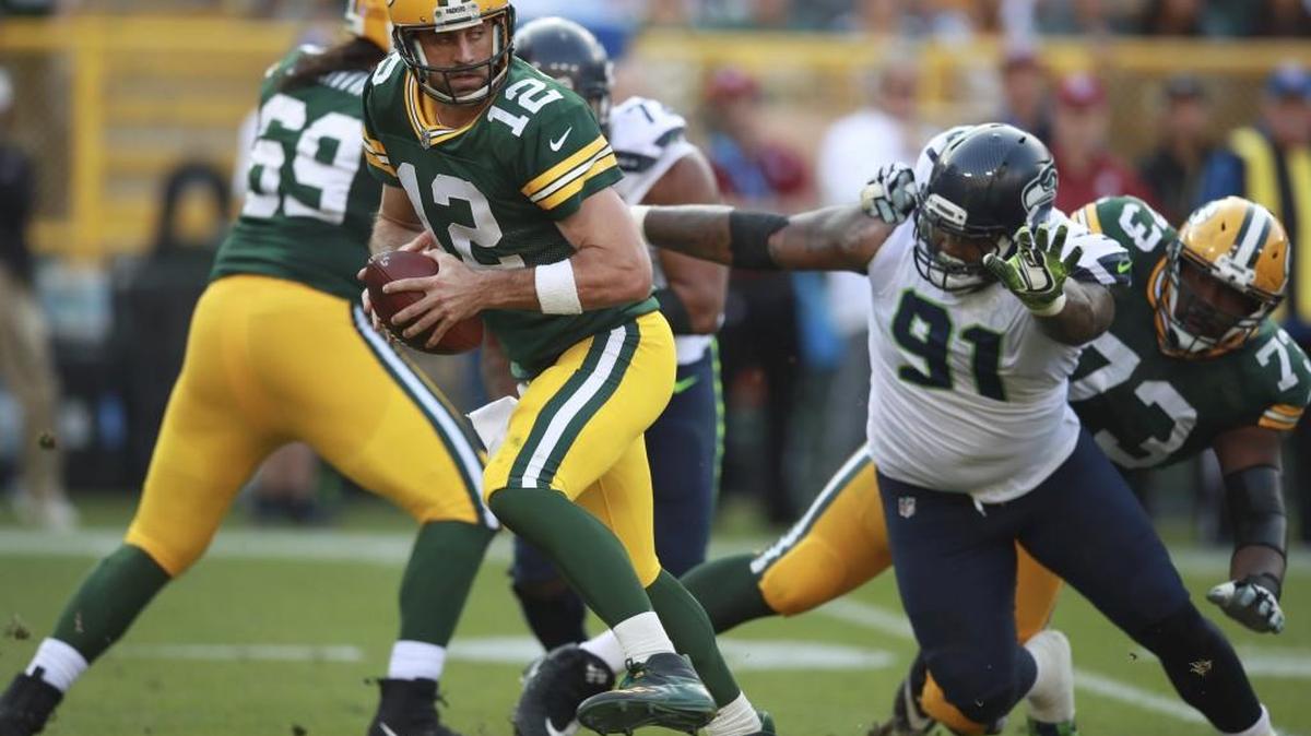Green Bay Packers quarterback Aaron Rodgers pressured by Seattle Seahawks defensive tackle Sheldon Richardson in the season opener. Although Richardson doesn’t have a sack yet, he’s been the disruptive force the team’s hoped for.