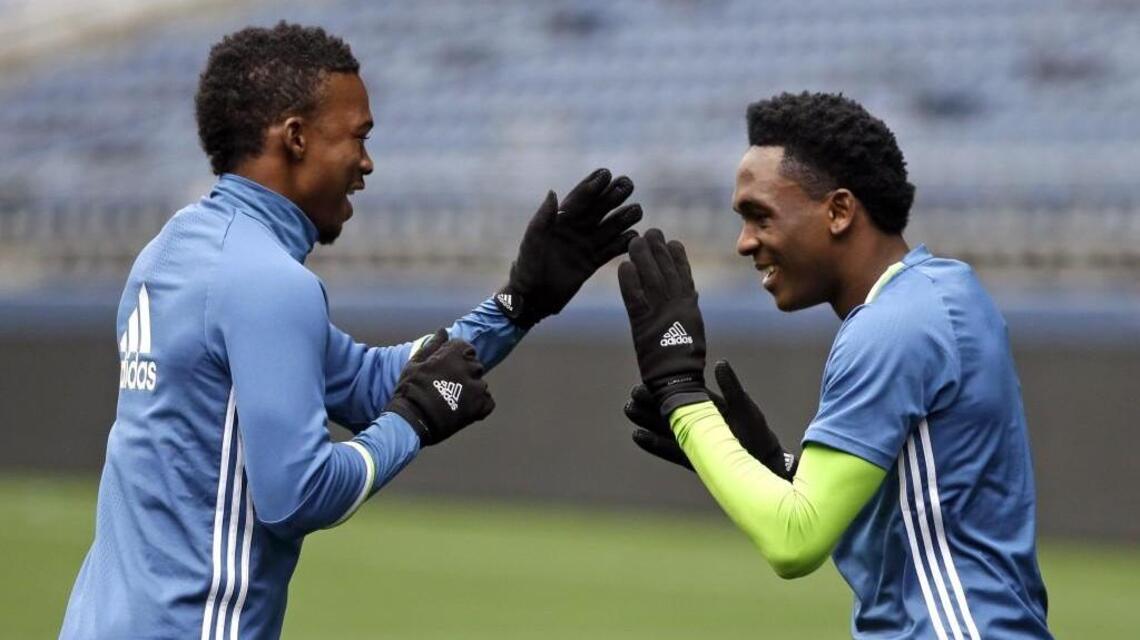 Sounders sign Anderson, move two