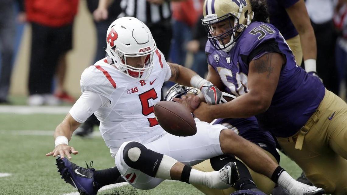 Dave Boling: Huge Vita Vea looks like an NFL defender in a UW jersey