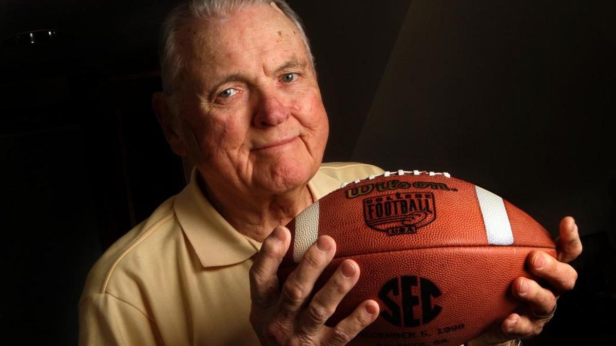 Keith Jackson, here in a 2015 file image, had a 52-year career in broadcasting. Jackson, the folksy voice of college football who for decades weaved backwoods wit through ABC broadcasts, died Friday night. He was 89.