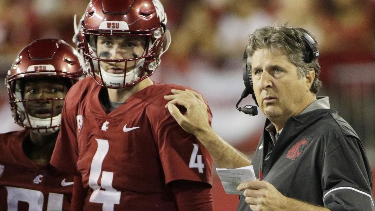 Washington State coach Mike Leach and quarterback Luke Falk have not beaten a Chris Petersen-coached Huskies team in the Apple Cup.