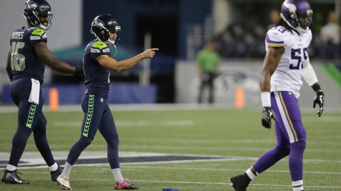 In tiff with Vikings’ bench, Walsh shows a bit of why Seahawks signed him