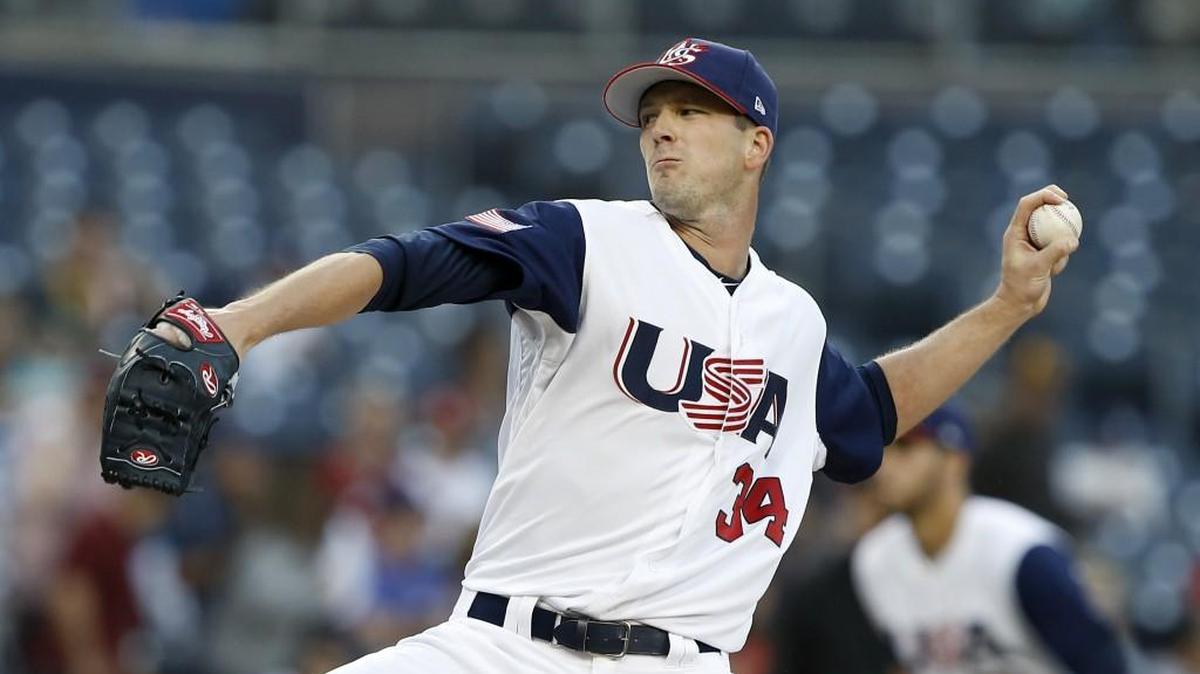 United States starting pitcher Drew Smyly throws to the plate against the Venezuela during the first inning of a second-round World Baseball Classic game in San Diego, Wednesday, March 15, 2017. (