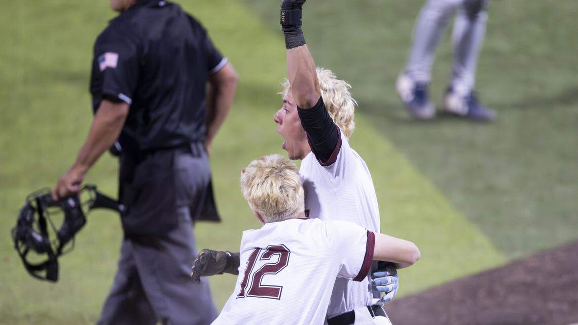 Down 6-2 in the 7th, Kentlake stages movie-like comeback to win 3A state title