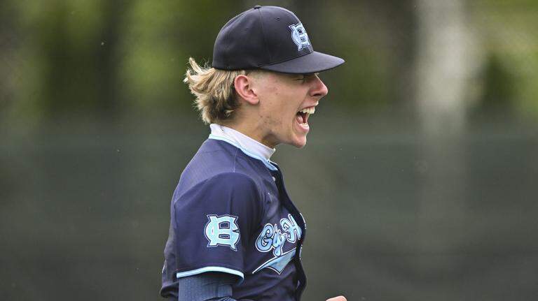 District championships: Gig Harbor blanks Kentlake, Sumner buries No. 1 Tahoma