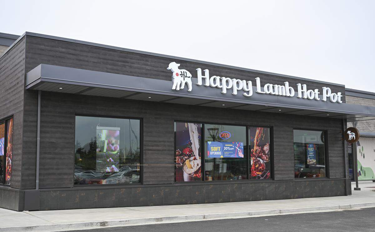 Happy Lamb Hot Pot opened to immediate lines at Tacoma Mall. Join the waitlist online to snag a table.