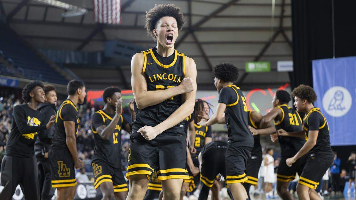 Clutch gene: Shareef-Dulaney’s late heroics send Lincoln to 3A title game