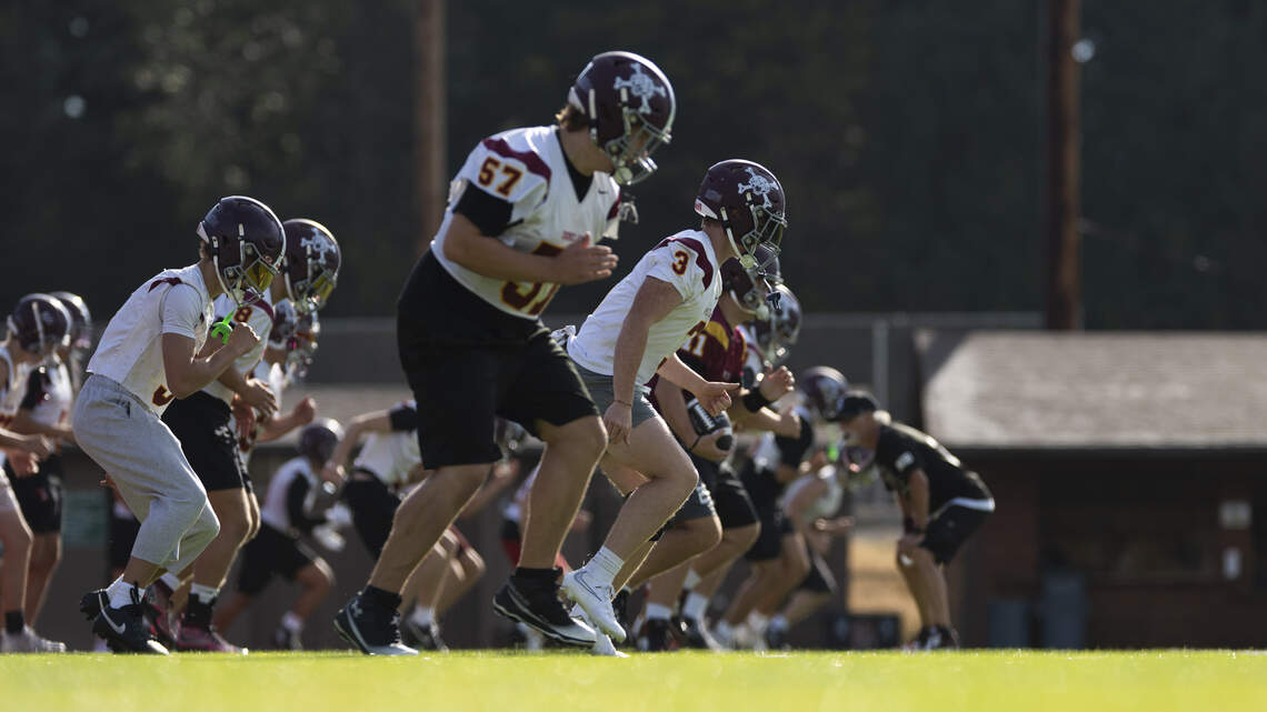 High school football season preview: Enumclaw Hornets