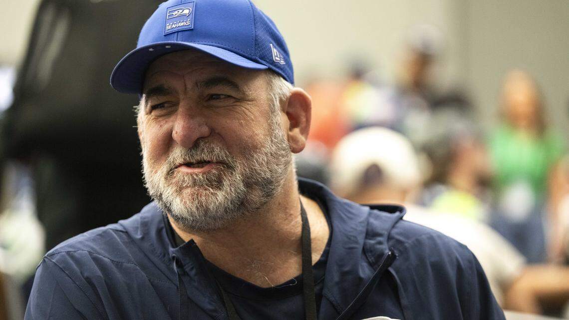Mike Macdonald’s 2026 Seahawks coaching staff, and how they kept John Benton