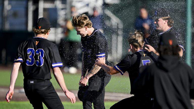 State champs! Sumner leaves no doubt, pummels Gonzaga Prep in 4A title game
