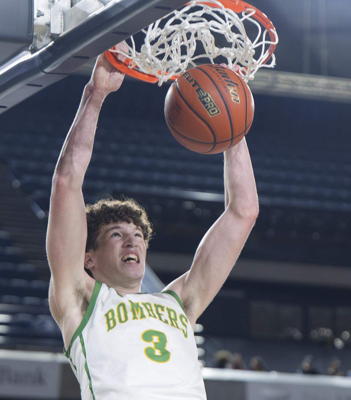 Richland guard Lance Horntvedt (3) gets a dunk against Gonzaga Prep during the Boys 4A State Tournament Championship at the Tacoma Dome, on Saturday, March 7, 2026, in Tacoma, Wash.